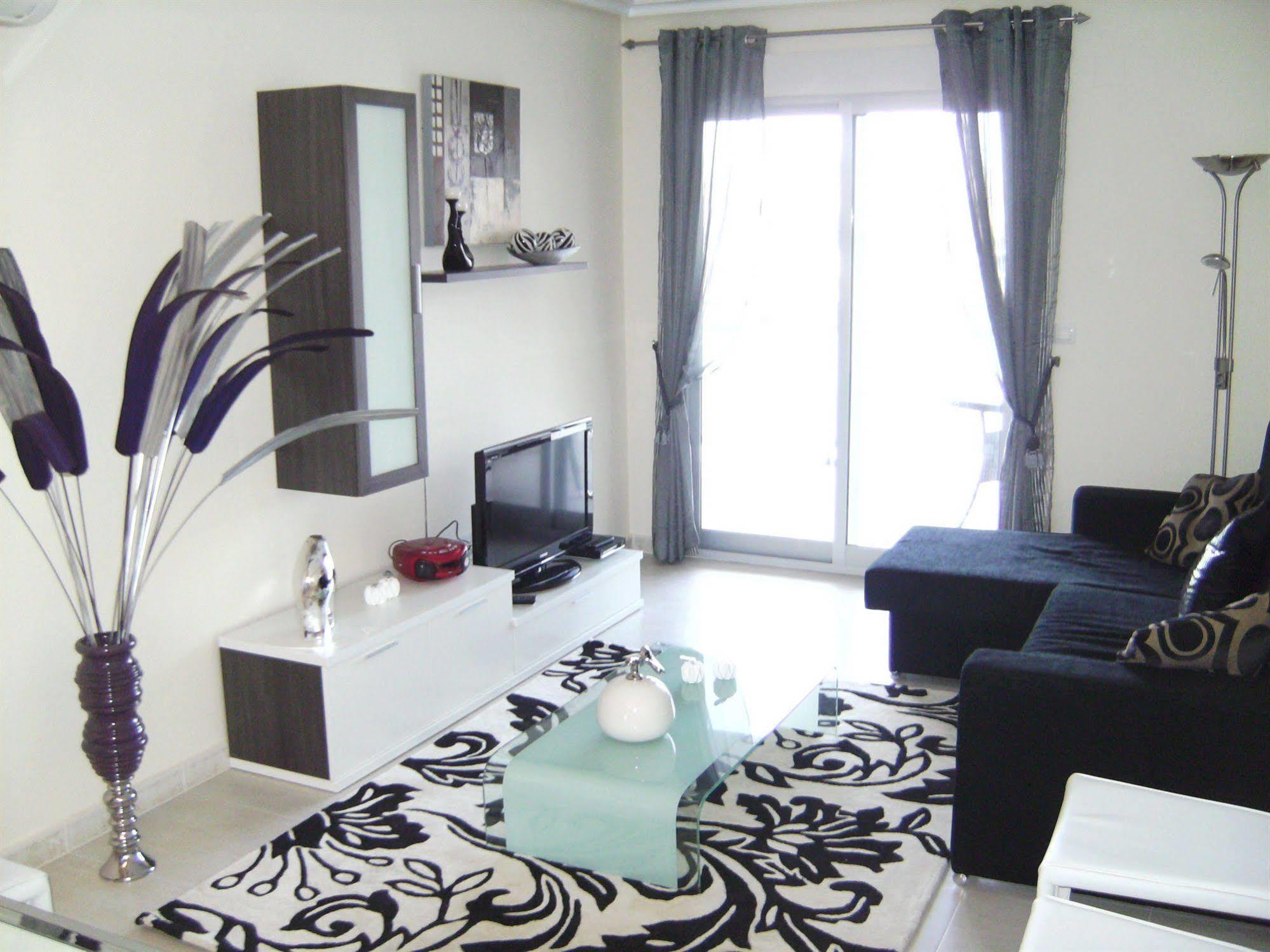 Reception La Rotonda Aparthotel 오리후엘라 외부 사진
